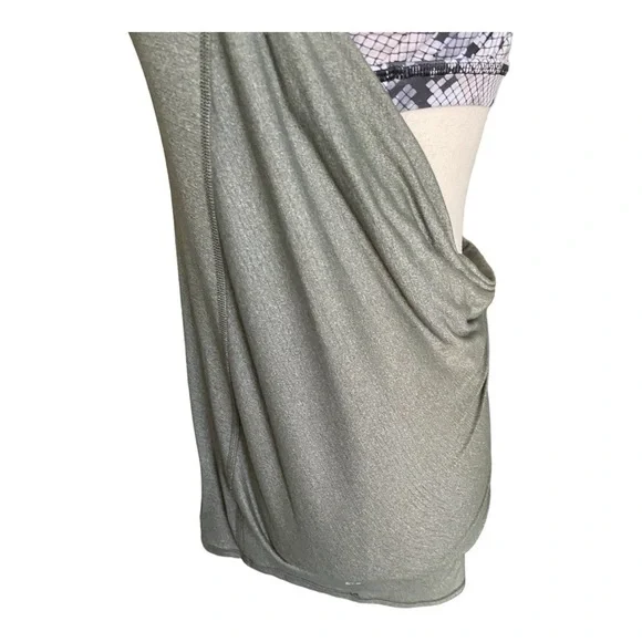 LULULEMON-WILD TANK-SIZE 6 - Picture 9 of 16